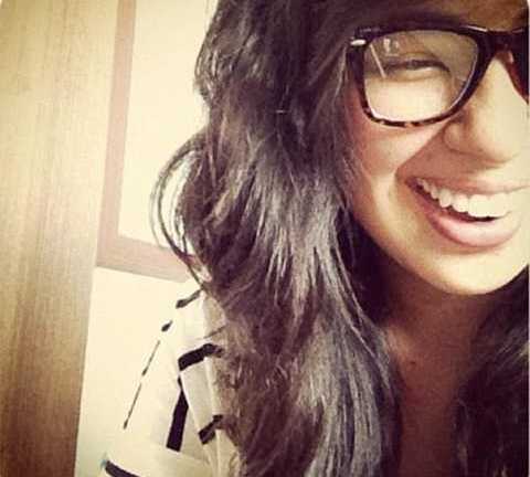 'Quá xấu', thiếu nữ buộc phải rời Hàn Quốc