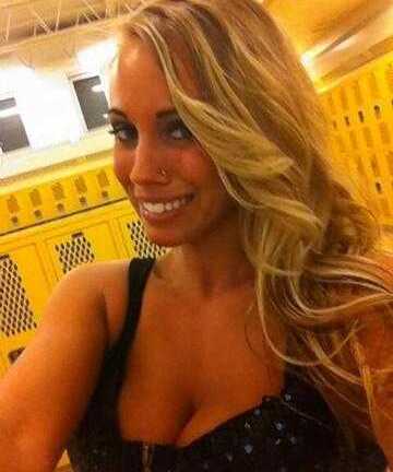 Cuộc sống khổ sở vì... quá đẹp