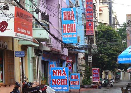 Nữ thượng úy công an uống thuốc rầy tự tử