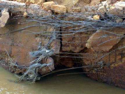 Vỡ đập thủy điện: Chủ đầu tư khẳng định 'chỉ là sự cố'