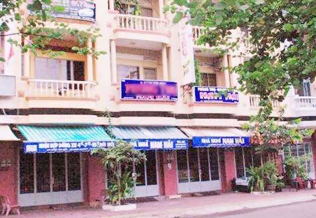 Dân chơi cạn tiền, nhà nghỉ điêu đứng