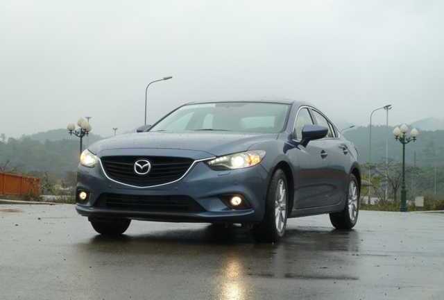 Mazda giảm giá lớn tại Việt Nam