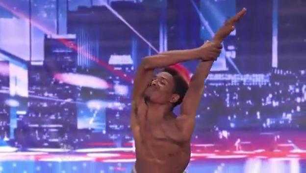 Khả năng vặn xương kì dị trong Got Talent