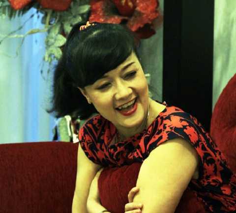 Vân Dung: Từ Top 15 Hoa hậu VN đến bán vé giá 1000 đồng