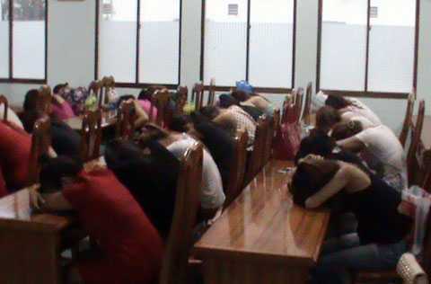 TP.HCM: Phá đường dây 'chân dài đô la' tiếp khách tây