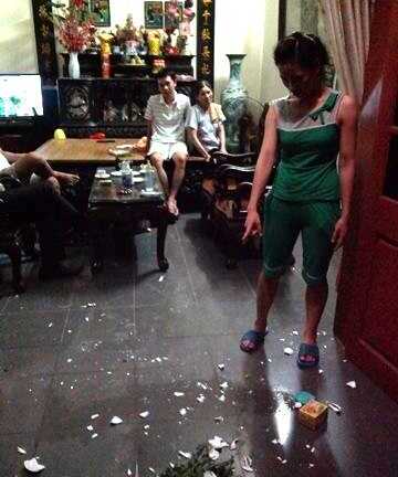 Hà Nội: Côn đồ đập phá nhà dân, náo loạn phố phường