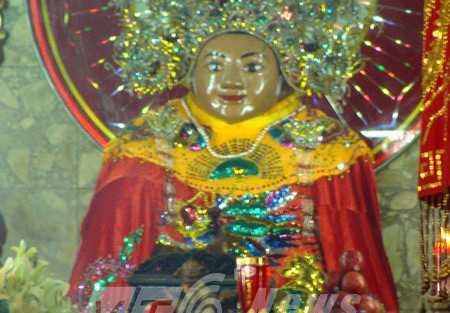 Bí ẩn tượng Bà Chúa Xứ: Tượng đàn ông hay đàn bà?