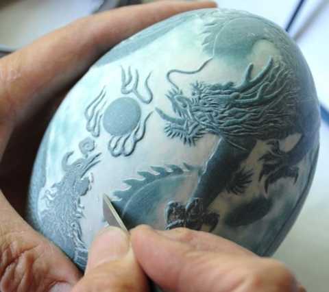 Chân dung 'người ấp rồng' Trung Quốc