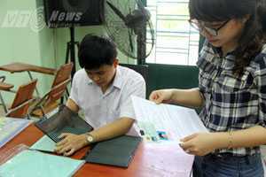 Chàng trai khiếm thị từ chối tuyển thẳng thi thế nào?