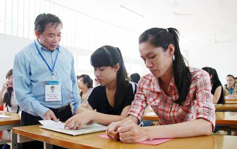 Bộ GD-ĐT: Chưa kết luận thi thuê có tổ chức