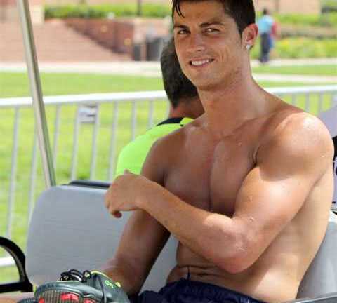 Nóng 24h: Ronaldo bí mật đi đêm với Monaco