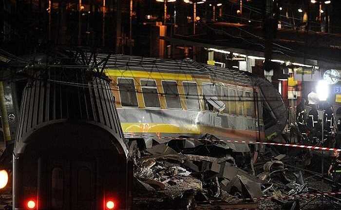 Hé lộ nguyên nhân tai nạn tàu hoả kinh hoàng ở Pháp