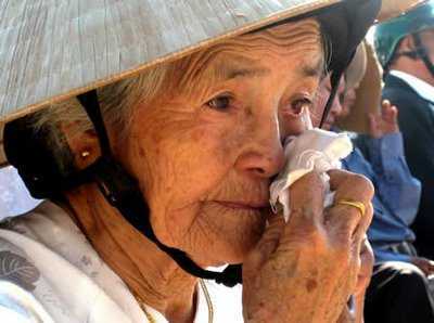 Mẹ Việt Nam anh hùng cộng 2 điểm, Bộ GD-ĐT bỏ ưu tiên