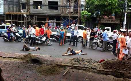 Toàn cảnh vụ khoan trúng cáp điện, 2 công nhân cháy xém