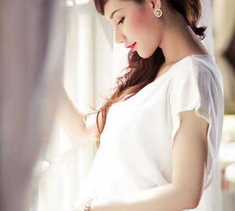 Bác sĩ nổi tiếng Hà Nội tư vấn trực tuyến cho bà bầu