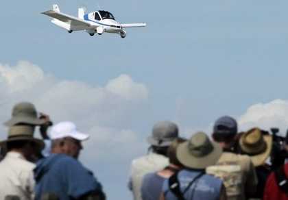 Ô tô bay 6 tỷ đồng vừa ra đắt như tôm tươi