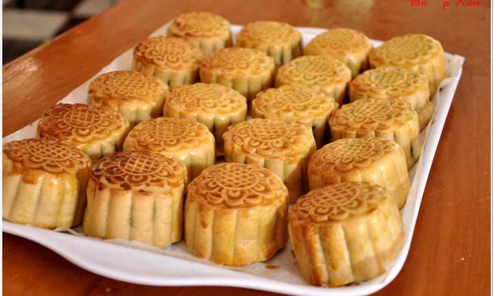 Chấn động tái chế nhân bánh trung thu hết hạn 2 năm