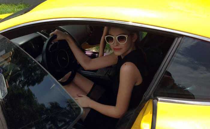 Mổ xẻ ‘siêu quà 4 bánh’ của hot girl An Tây