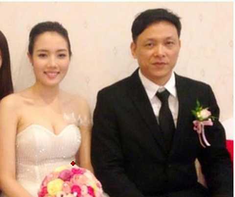 Ngô Quang Hải làm cha, Thúy Vinh không tiếc Thanh Thảo