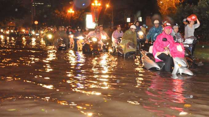 Thủ đô trong biển nước: Chuyên gia thời tiết lý giải