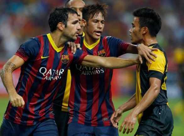Cầu thủ Malaysia tính triệt hạ sao Barca