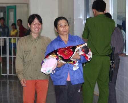 Lại thêm bé sơ sinh tử vong sau tiêm vắc xin