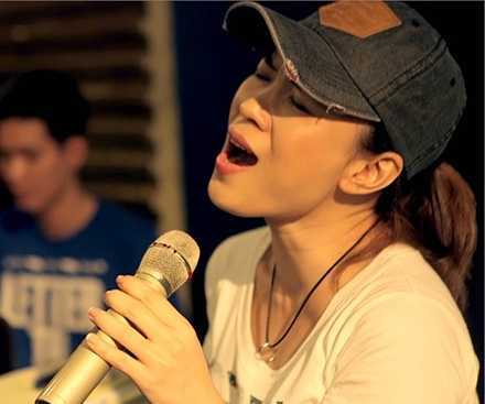 Mỹ Tâm mặt mộc đẹp không tỳ vết