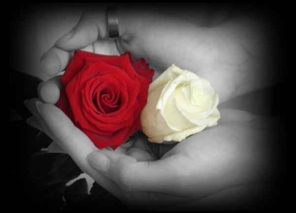 Vu Lan báo hiếu: ‘Mẹ một đời đôi dép lạc bàn chân’