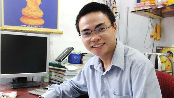 Cậu bé bán vé số nuôi ước mơ đại học giờ ra sao?