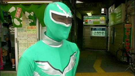 Clip: Gặp 'siêu nhân' trên đường phố Nhật Bản