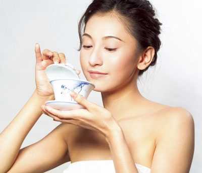 Muốn trẻ lâu, tránh ung thư, bạn phải uống trà