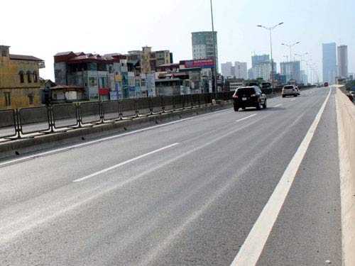 Cầu nghìn tỷ lún, nứt vẫn đề xuất thưởng180 tỷ đồng