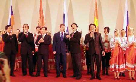 Gặp người nghệ sỹ Việt hát cùng Tổng thống, Thủ tướng Nga
