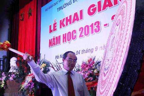 Phó Thủ tướng nhắc nhở sinh viên về y đức