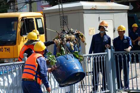 Sáng nay, chất vấn vụ 'sếp công ích' lương khủng