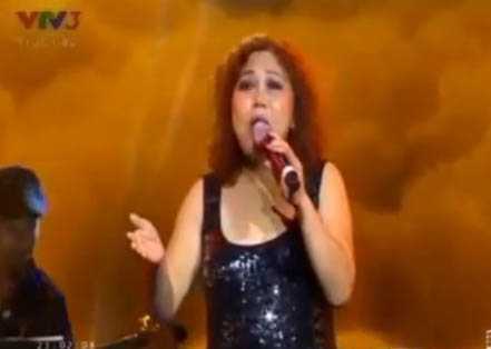 Clip Siu Black nức nở trên truyền hình sau vụ vỡ nợ