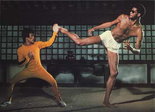 Xem Lý Tiểu Long giao đấu gay cấn với gã khổng lồ