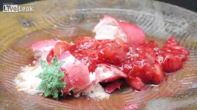 Món tráng miệng phức tạp chưa từng thấy