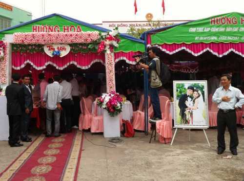 Bí thư mượn trụ sở cơ quan mở 70 bàn tiệc đãi khách