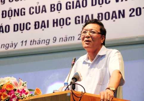 Đua nhau nâng cấp lên đại học, Bộ trưởng Luận ‘ra tay’