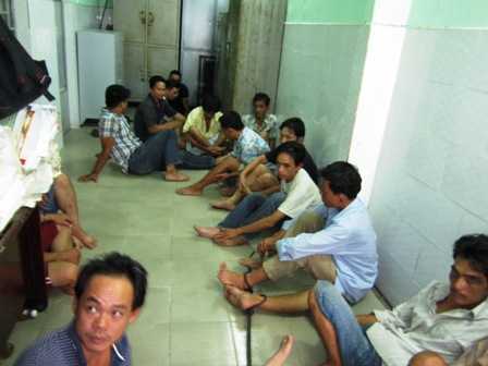 Bắt giữ 'ổ' bạc tại gia 17 người