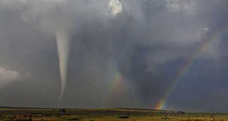 Clip: Vòi rồng kép kinh hoàng ở Mỹ