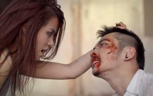 Hoàng Thùy Linh lại gây tranh cãi