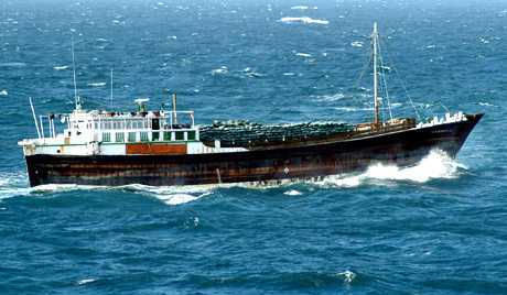 Tàu chiến Triều Tiên bắn tàu cá Nga