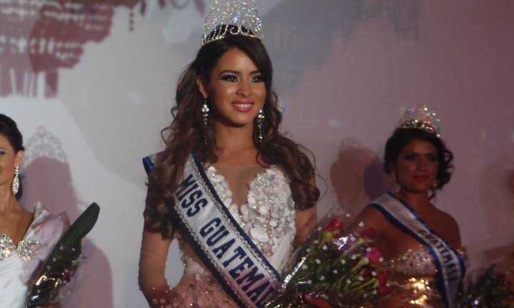 Hoa hậu Hoàn vũ bị đuổi khỏi sân khấu