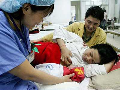 Vợ sinh con, chồng cũng được nghỉ thai sản