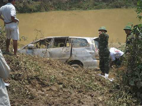 Lũ cuốn 5 người ở Khe Ang: Bắt giam tài xế