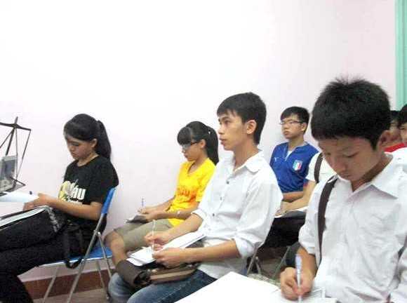 Lớp học miễn phí của các thủ khoa