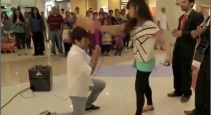 Màn tỏ tình bị từ chối nhẫn tâm chưa từng thấy
