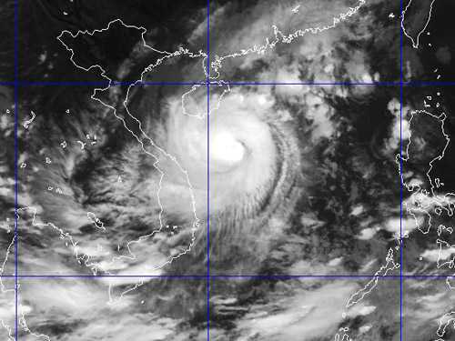 Tin nóng 30/9: Siêu bão Wutip 'lồng lộn' ở miền Trung